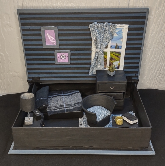 Hidden Book Dollhouse Bedroom With Miniature Furniture - Picture 1 of 11